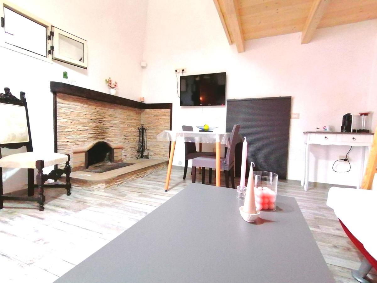 Dimora Helianthus Apartment Salandra Екстериор снимка